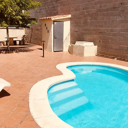 Casa Amb Piscina Puig D'arques Дом отдыха *